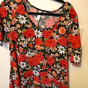 LulaRoe Perfect T